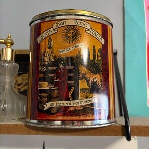 Vintage Grata San Remo Italia Parmesan Tin